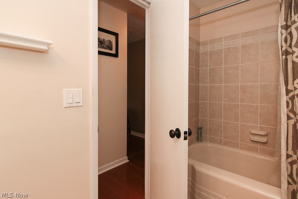 38137 Sugar Ridge Road North Ridgeville, OH 44039 - Photo 20 of 35