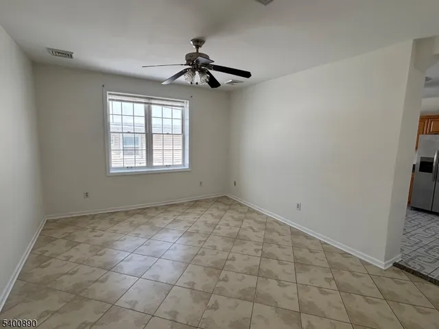 $1,350 | 35 Wall Street, Unit 3, Oxford, NJ 07863