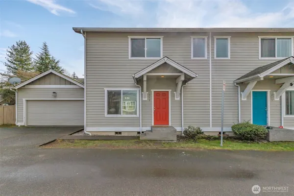 $2,795 | 713 3rd Avenue South, Kent, WA 98032