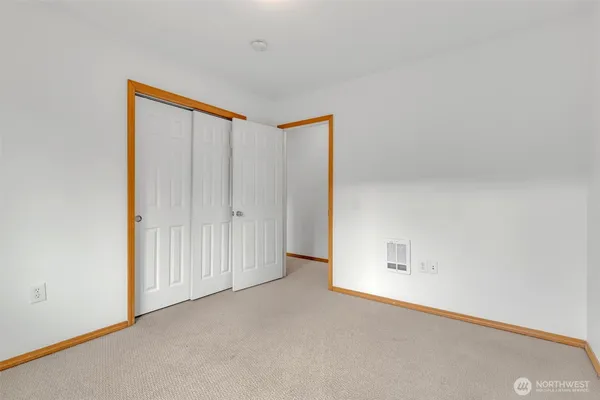 $2,795 | 713 3rd Avenue South, Kent, WA 98032