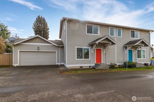 $2,795 | 713 3rd Avenue South, Kent, WA 98032