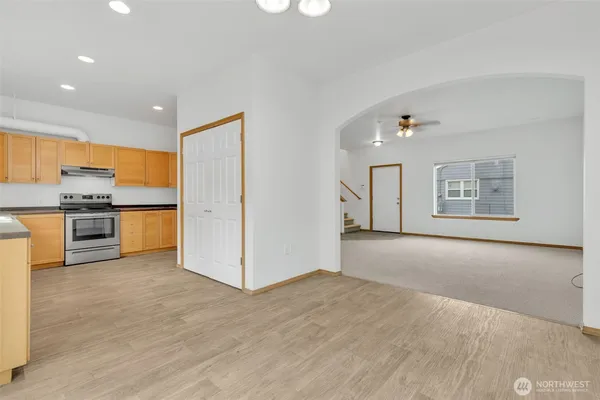 $2,795 | 713 3rd Avenue South, Kent, WA 98032