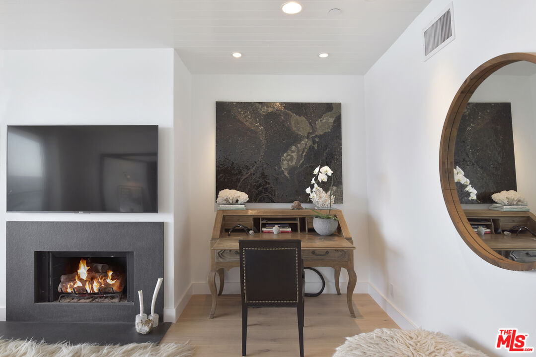 26502 Latigo Shore Drive Malibu, CA 90265 - Photo 23 of 32