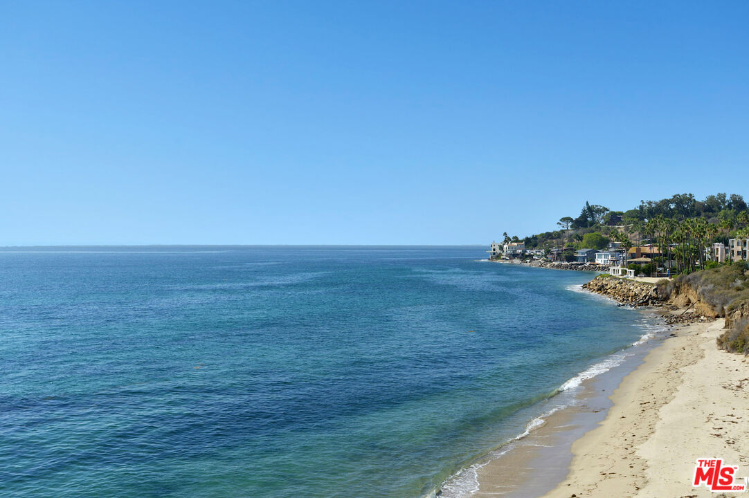 26502 Latigo Shore Drive Malibu, CA 90265 - Photo 26 of 32