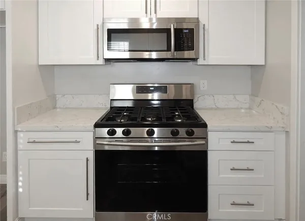 $1,299,000 | 7349 Etiwanda Avenue, Reseda, CA 91335