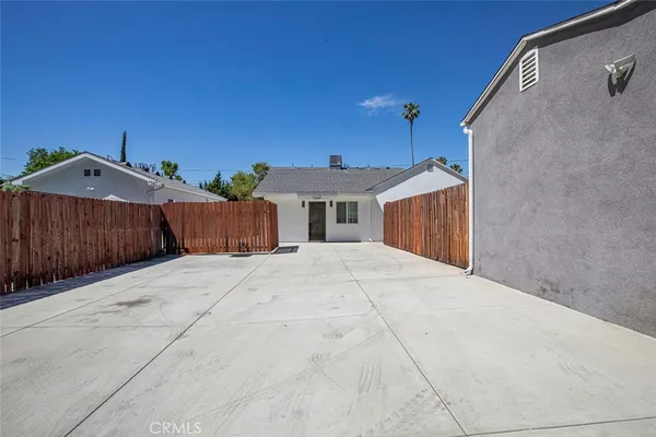 $1,299,000 | 7349 Etiwanda Avenue, Reseda, CA 91335