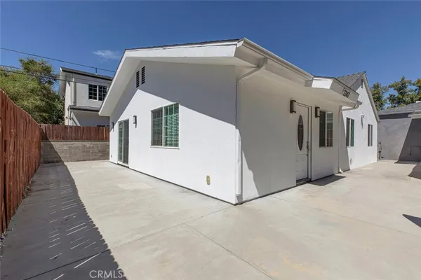 $1,299,000 | 7349 Etiwanda Avenue, Reseda, CA 91335