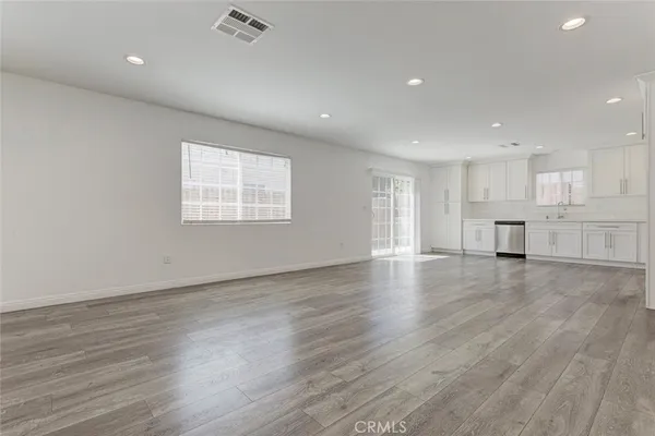 $1,299,000 | 7349 Etiwanda Avenue, Reseda, CA 91335