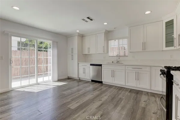 $1,299,000 | 7349 Etiwanda Avenue, Reseda, CA 91335