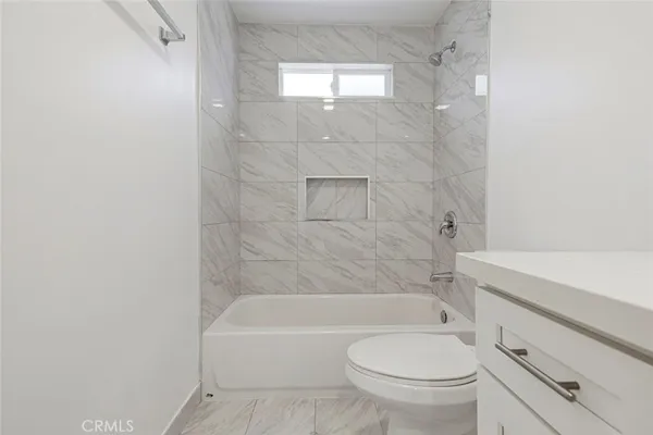 $1,299,000 | 7349 Etiwanda Avenue, Reseda, CA 91335