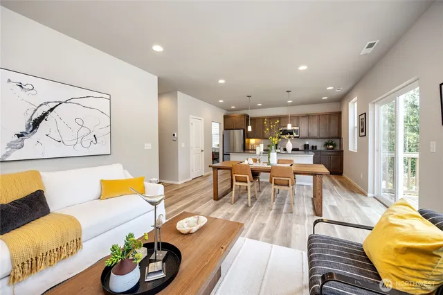 $599,950 | 278 Northeast Shadowhawk Lane, Bremerton, WA 98311