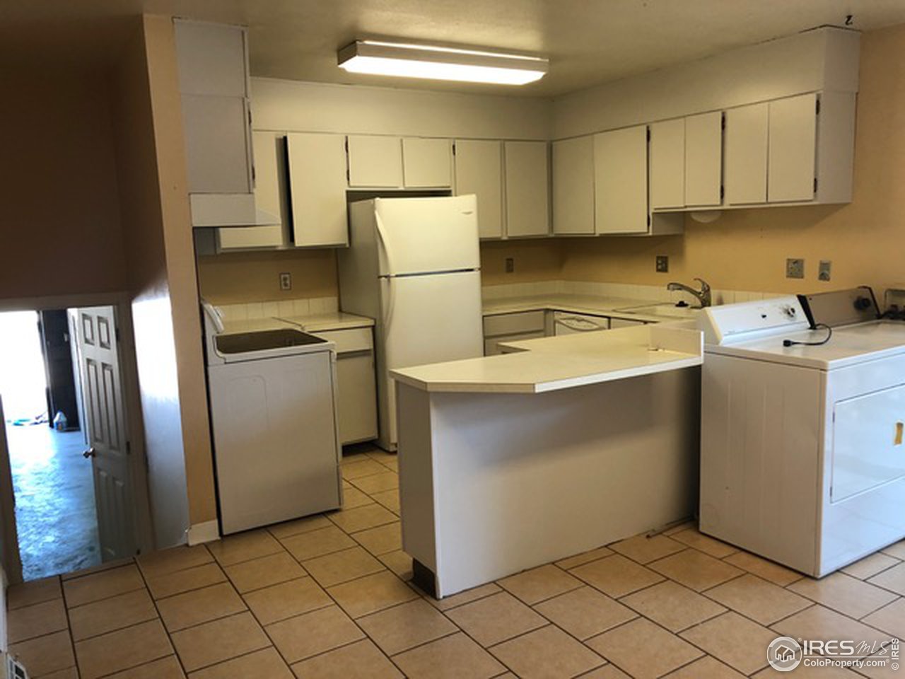 2703-2707 Stanford Road Fort Collins, CO 80525 - Photo 9 of 30 Kitchen - 2703