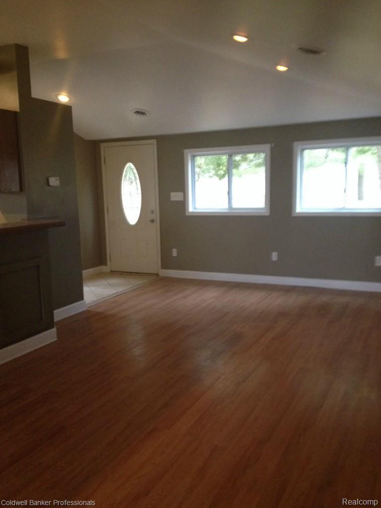 8808 Fish Lake Road Holly, MI 48442 - Photo 15 of 38 IMG_2145.jpg