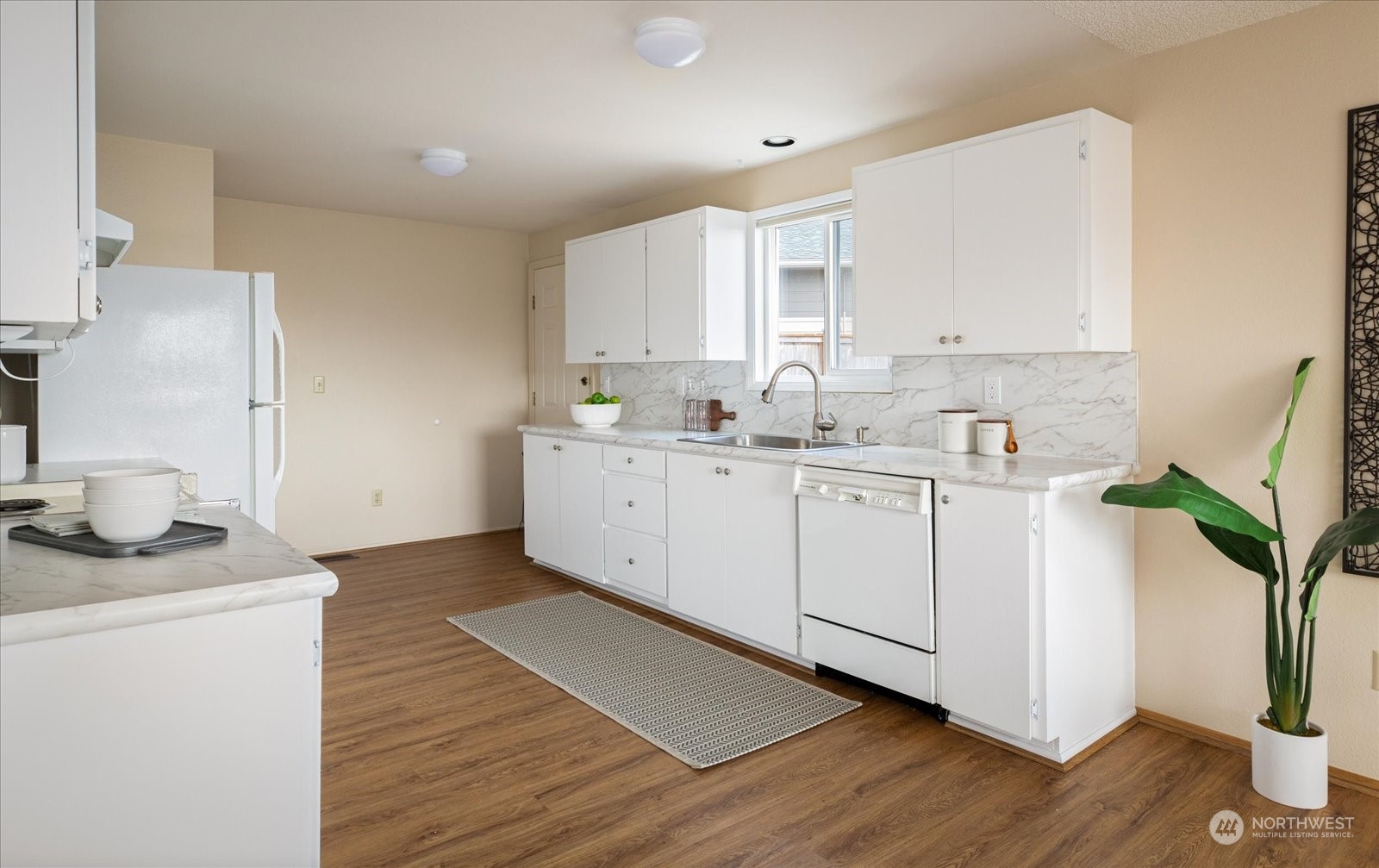 4664 Andre Place Clinton, WA 98236 - Photo 11 of 40 Gallery Image 11