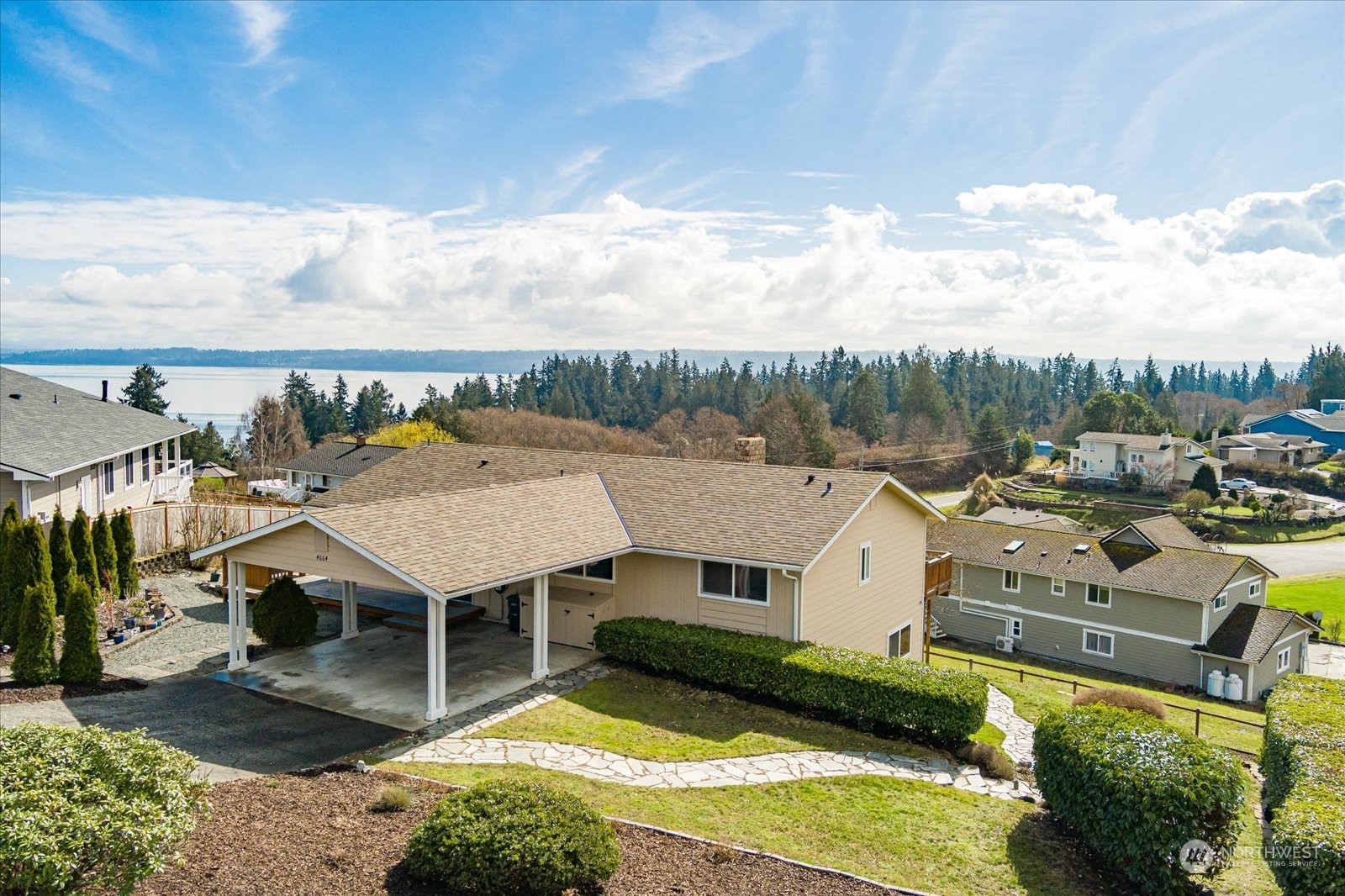4664 Andre Place Clinton, WA 98236 - Photo 30 of 40 Gallery Image 30