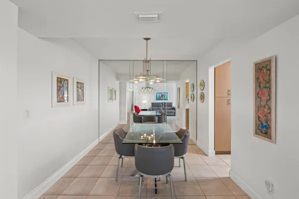 $1,900 | 3871 Via Poinciana, Unit 104, Lake Worth, FL 33467