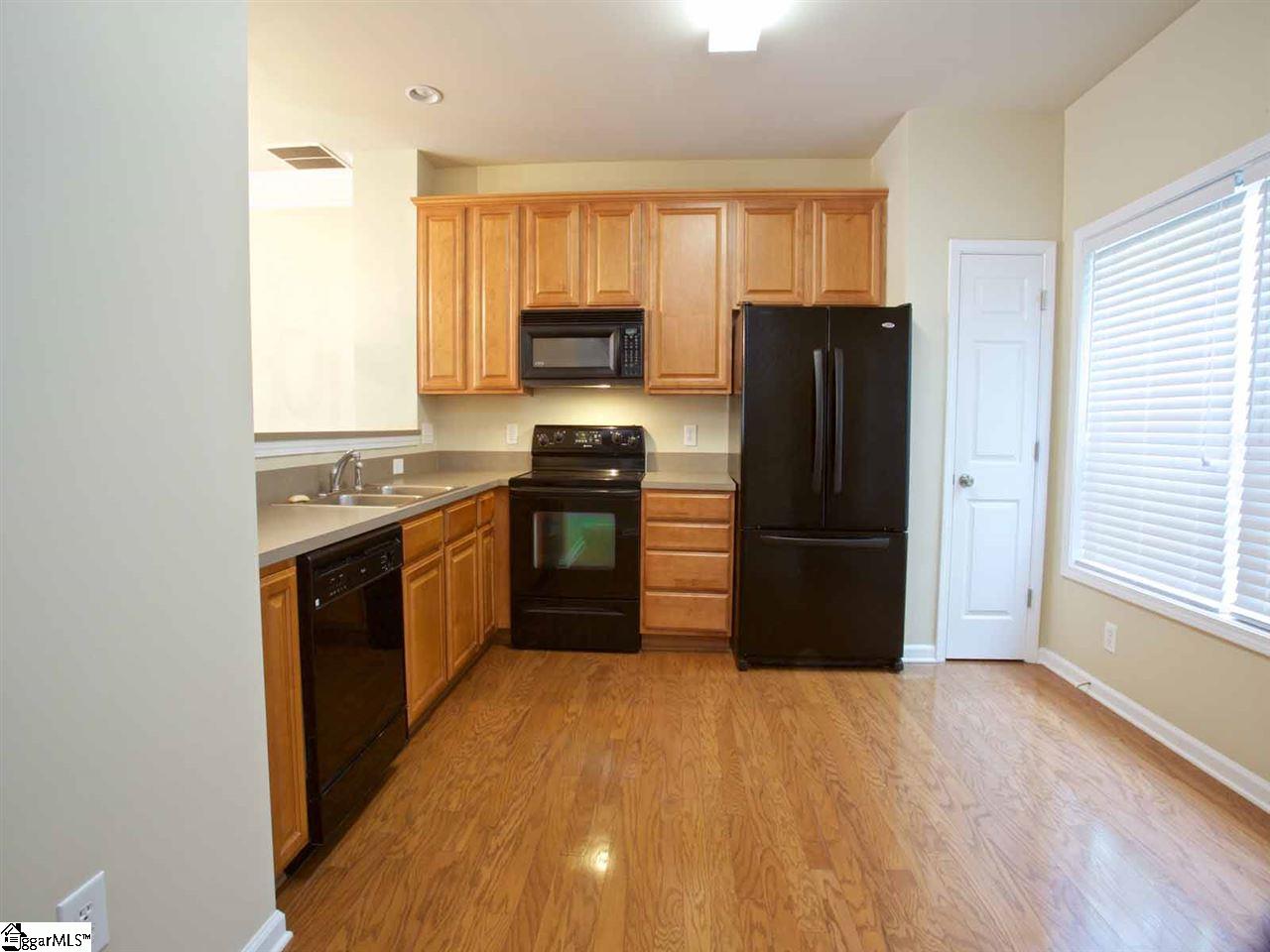 406 Chamonix Court Greenville, SC 29607 - Photo 14 of 35