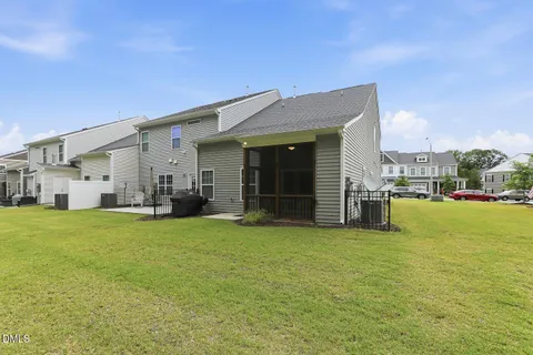 $374,900 | 529 Barneswyck Drive, Fuquay-Varina, NC 27526