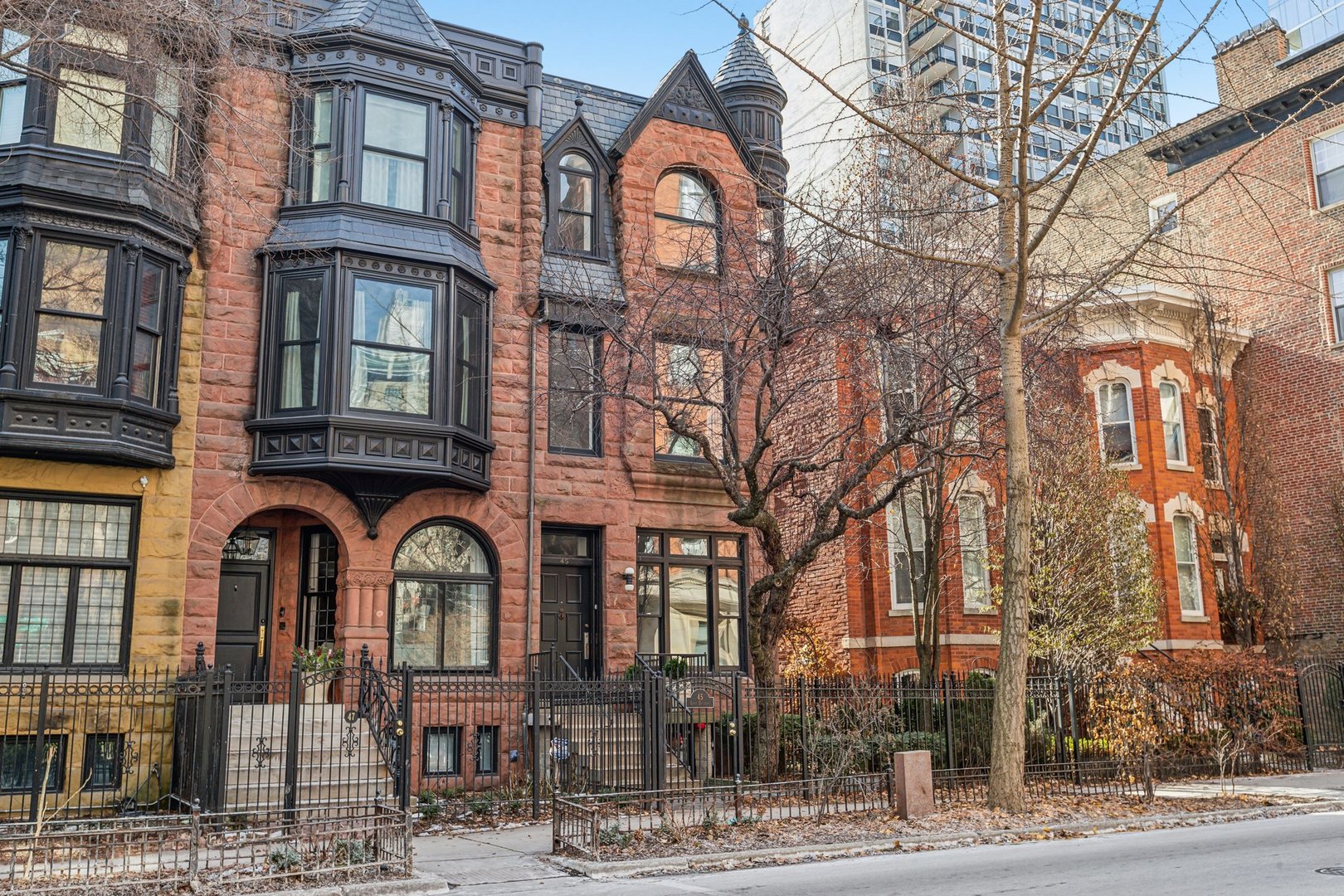 45 East Division Street Chicago, IL 60611 - Photo 2 of 41