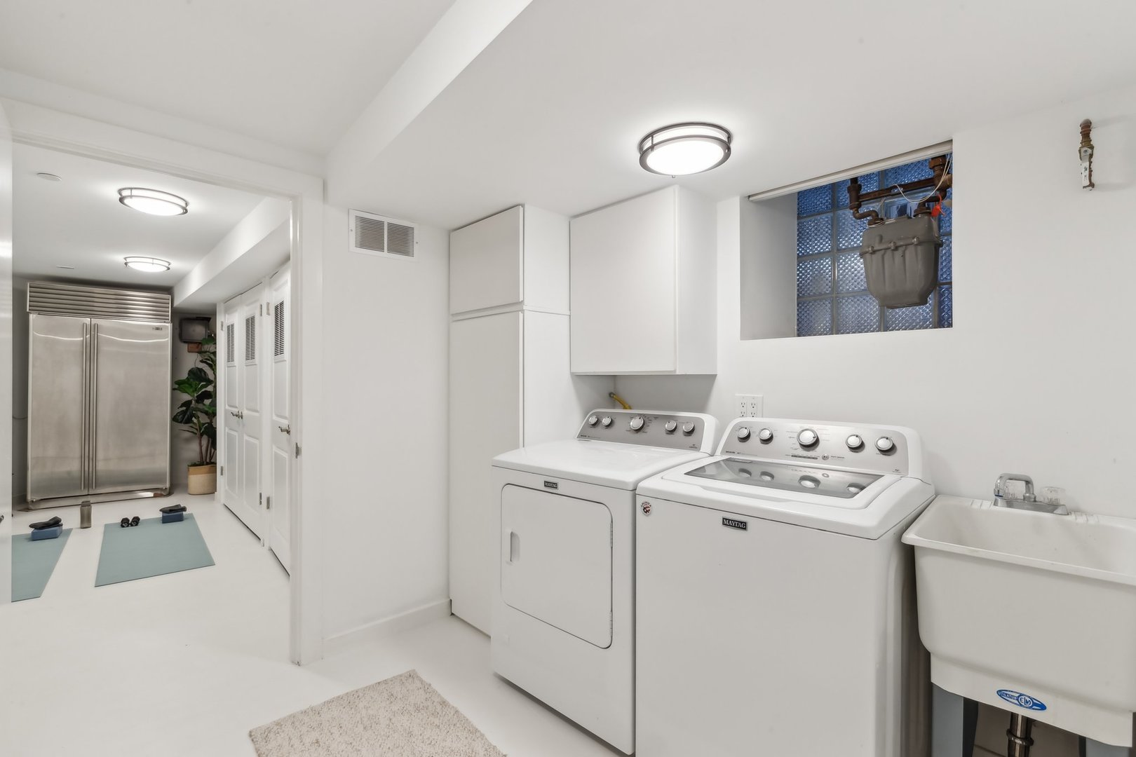 45 East Division Street Chicago, IL 60611 - Photo 32 of 41