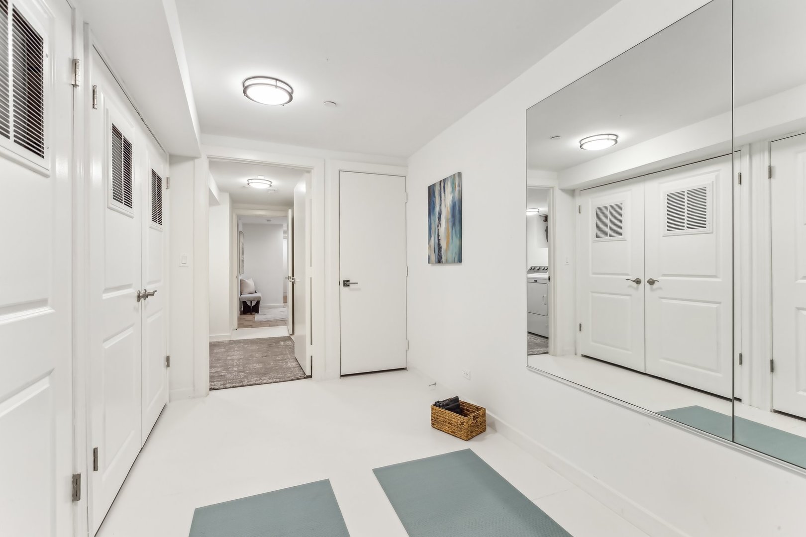 45 East Division Street Chicago, IL 60611 - Photo 33 of 41