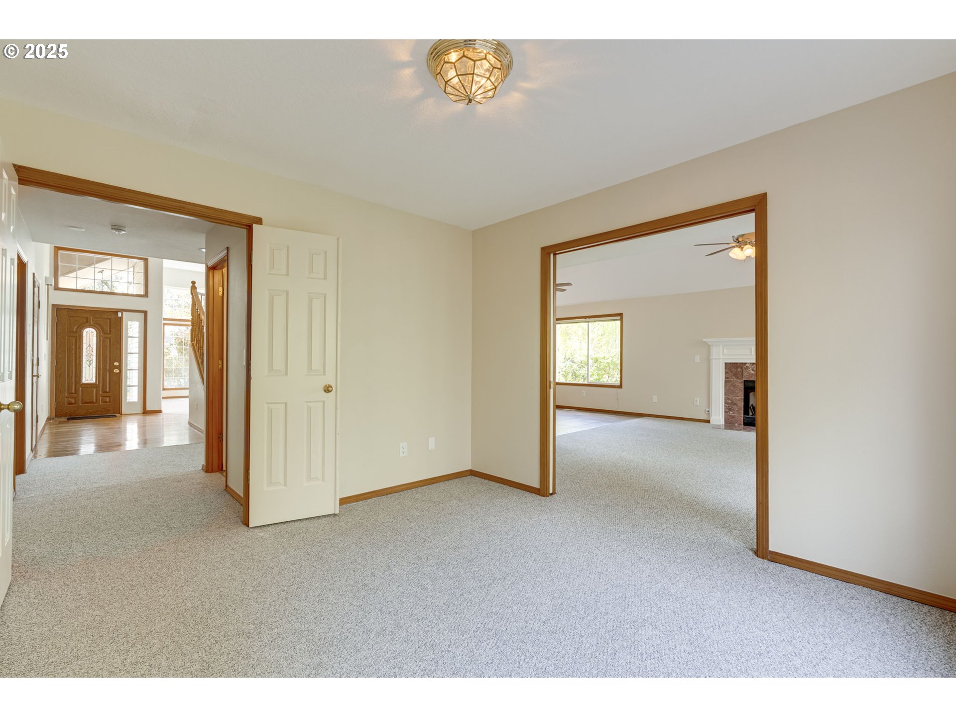 13655 Southwest Mountain Ridge Court Tigard, OR 97224 - Photo 15 of 46 Gallery Image 15