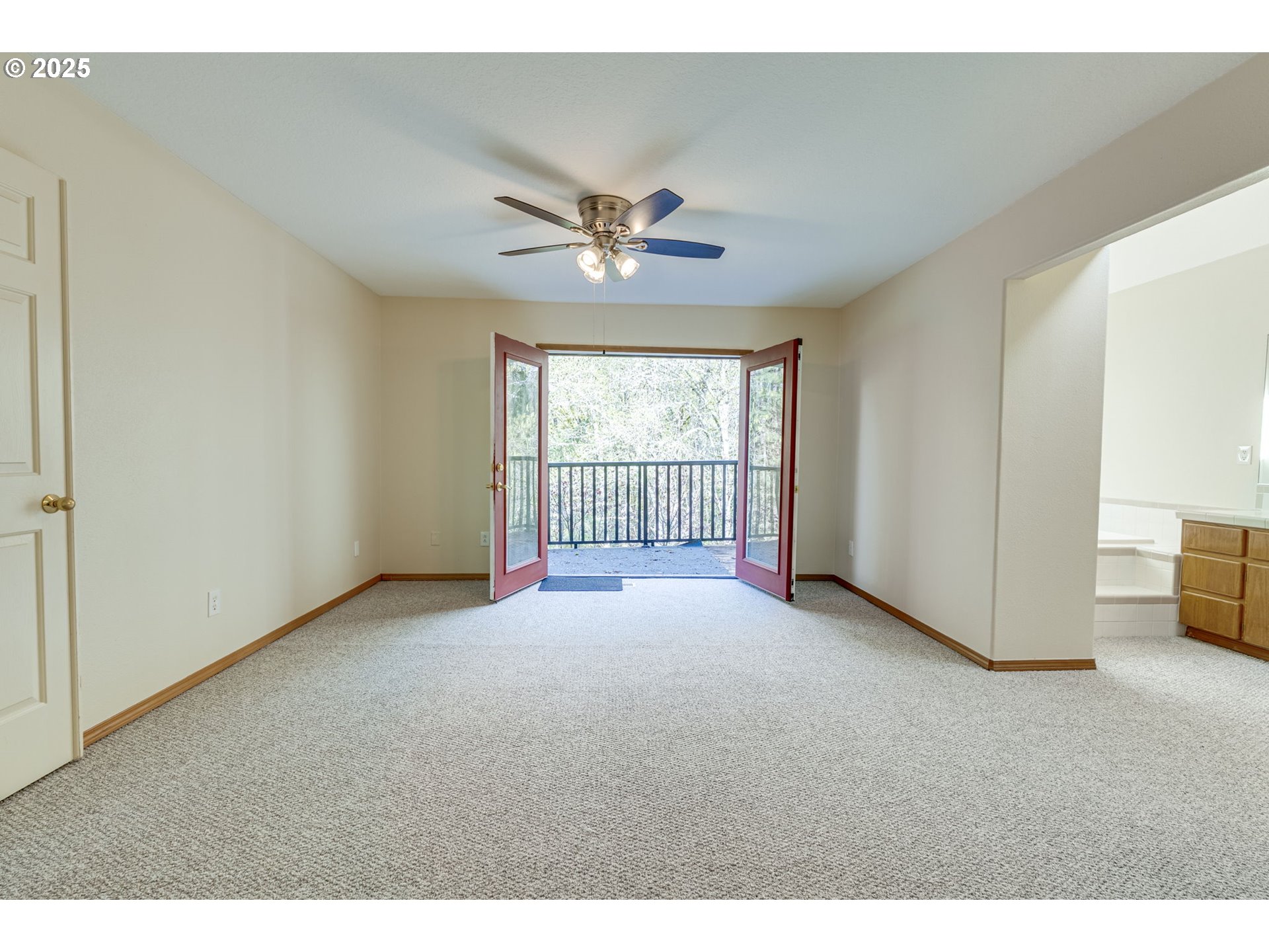 13655 Southwest Mountain Ridge Court Tigard, OR 97224 - Photo 19 of 46 Gallery Image 19