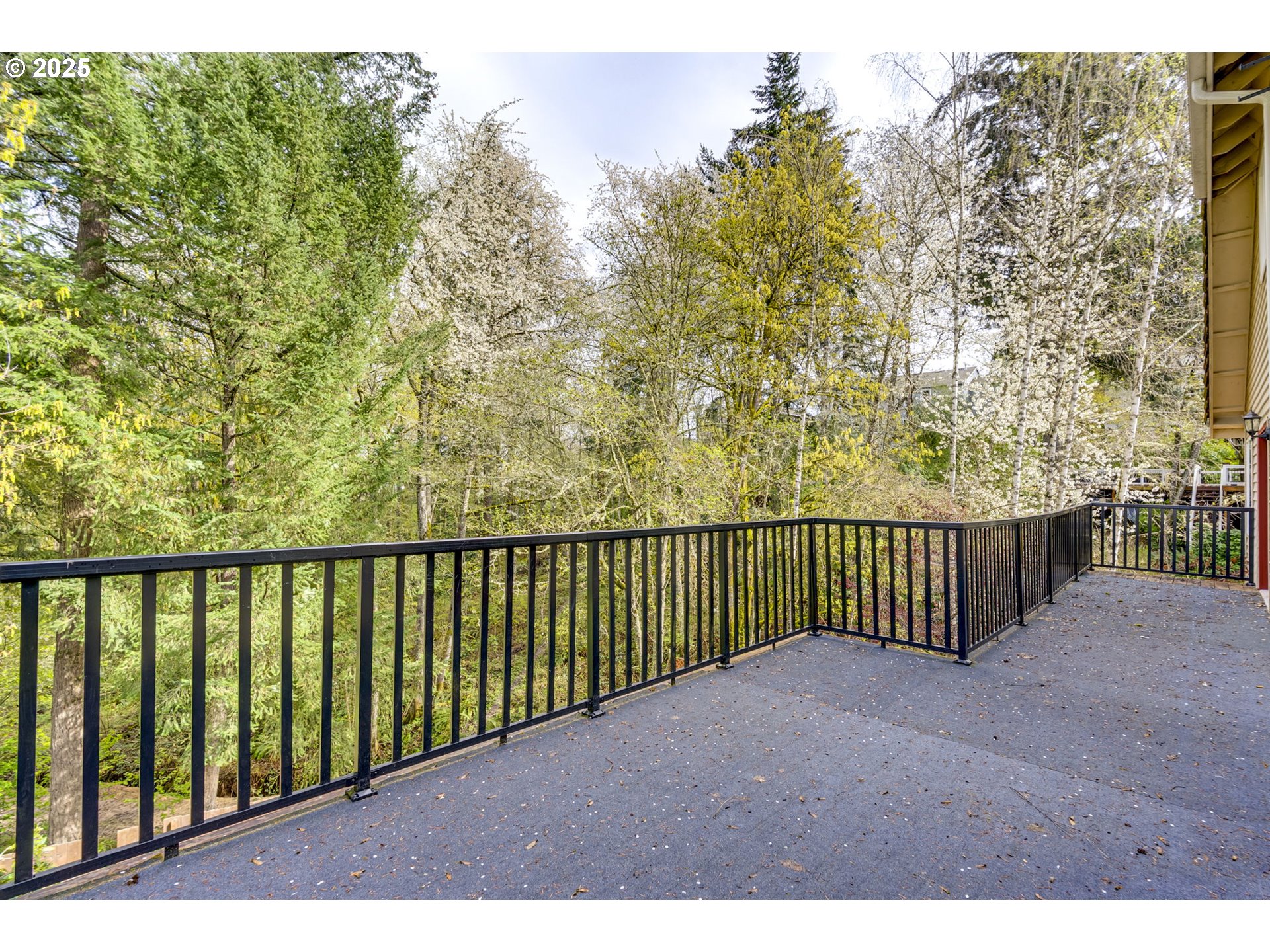 13655 Southwest Mountain Ridge Court Tigard, OR 97224 - Photo 20 of 46 Gallery Image 20