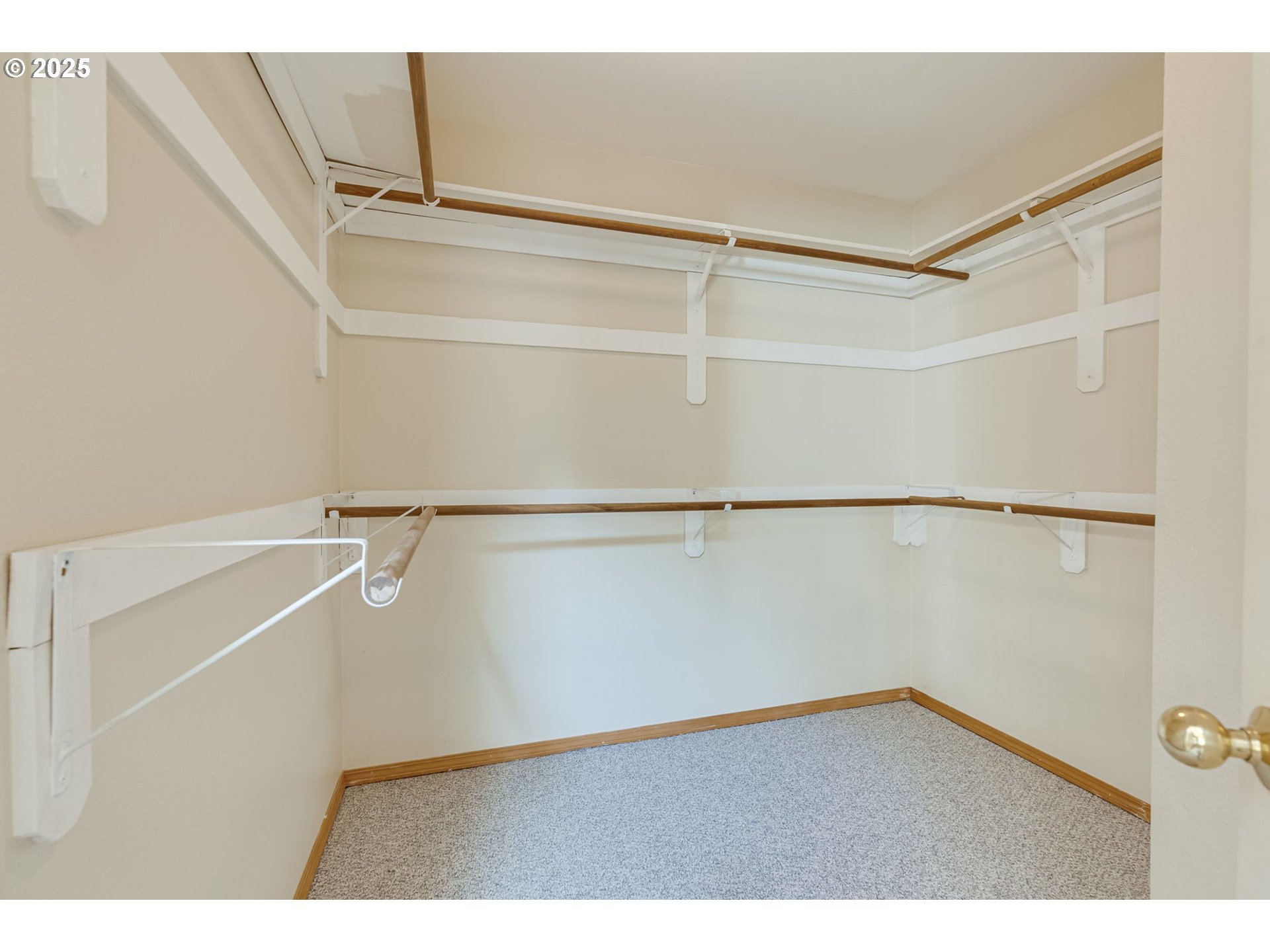 13655 Southwest Mountain Ridge Court Tigard, OR 97224 - Photo 24 of 46 Gallery Image 24