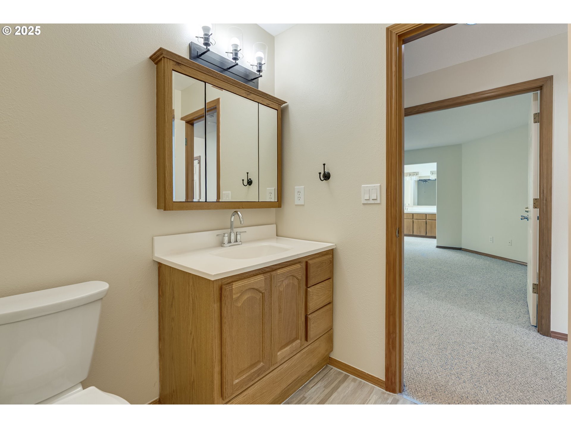 13655 Southwest Mountain Ridge Court Tigard, OR 97224 - Photo 26 of 46 Gallery Image 26