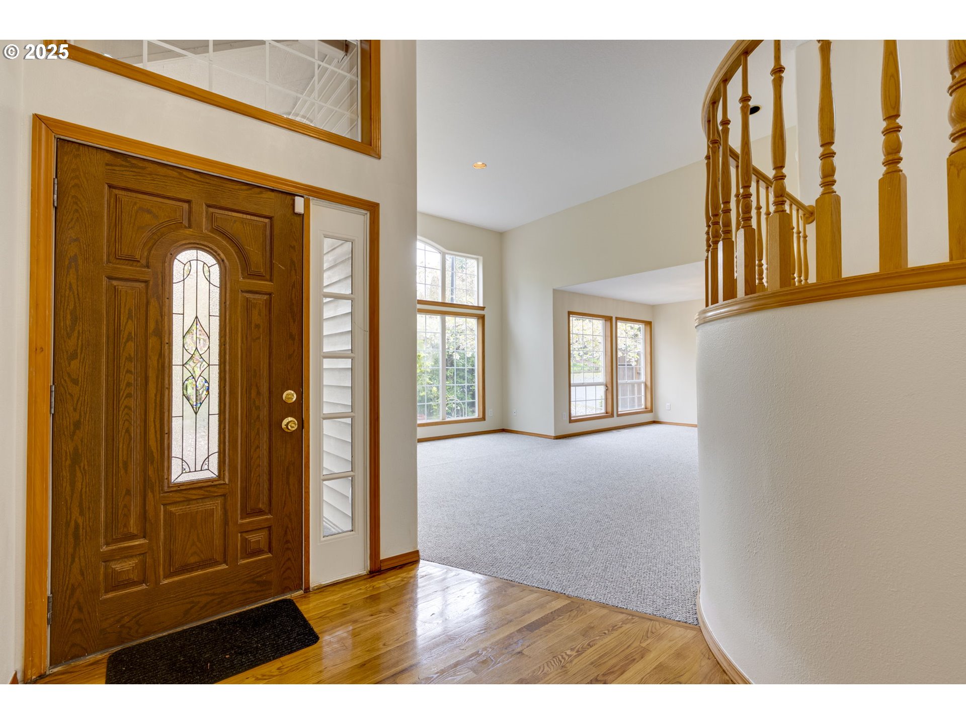 13655 Southwest Mountain Ridge Court Tigard, OR 97224 - Photo 3 of 46 Gallery Image 3