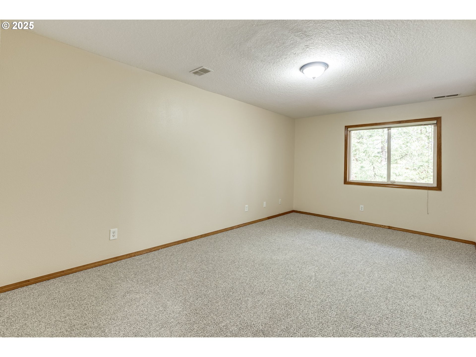 13655 Southwest Mountain Ridge Court Tigard, OR 97224 - Photo 36 of 46 Gallery Image 36