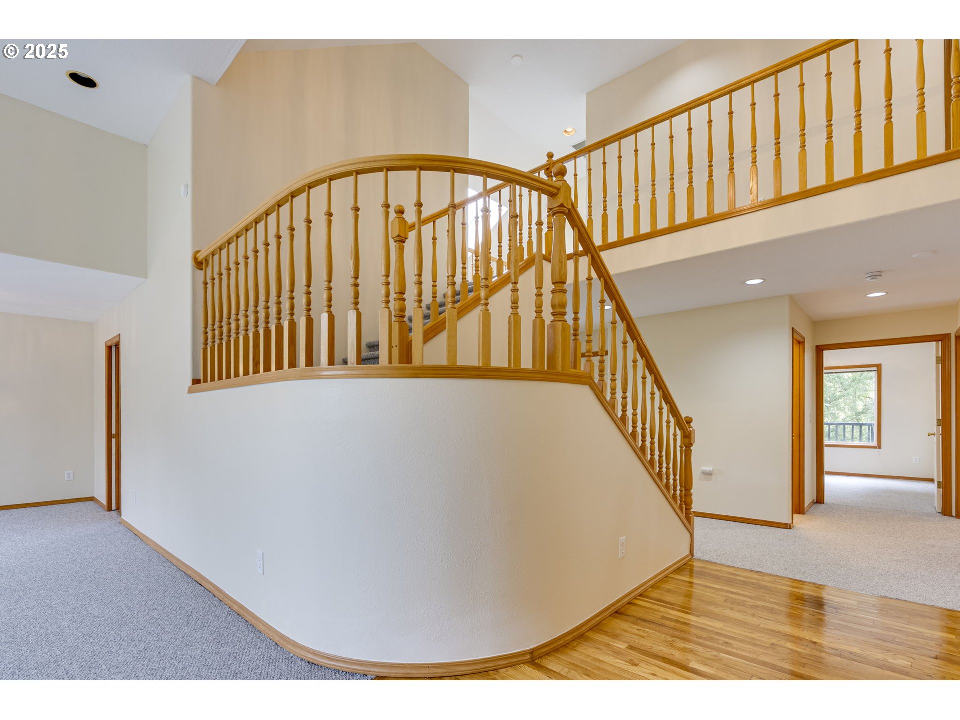13655 Southwest Mountain Ridge Court Tigard, OR 97224 - Photo 7 of 46 Gallery Image 7