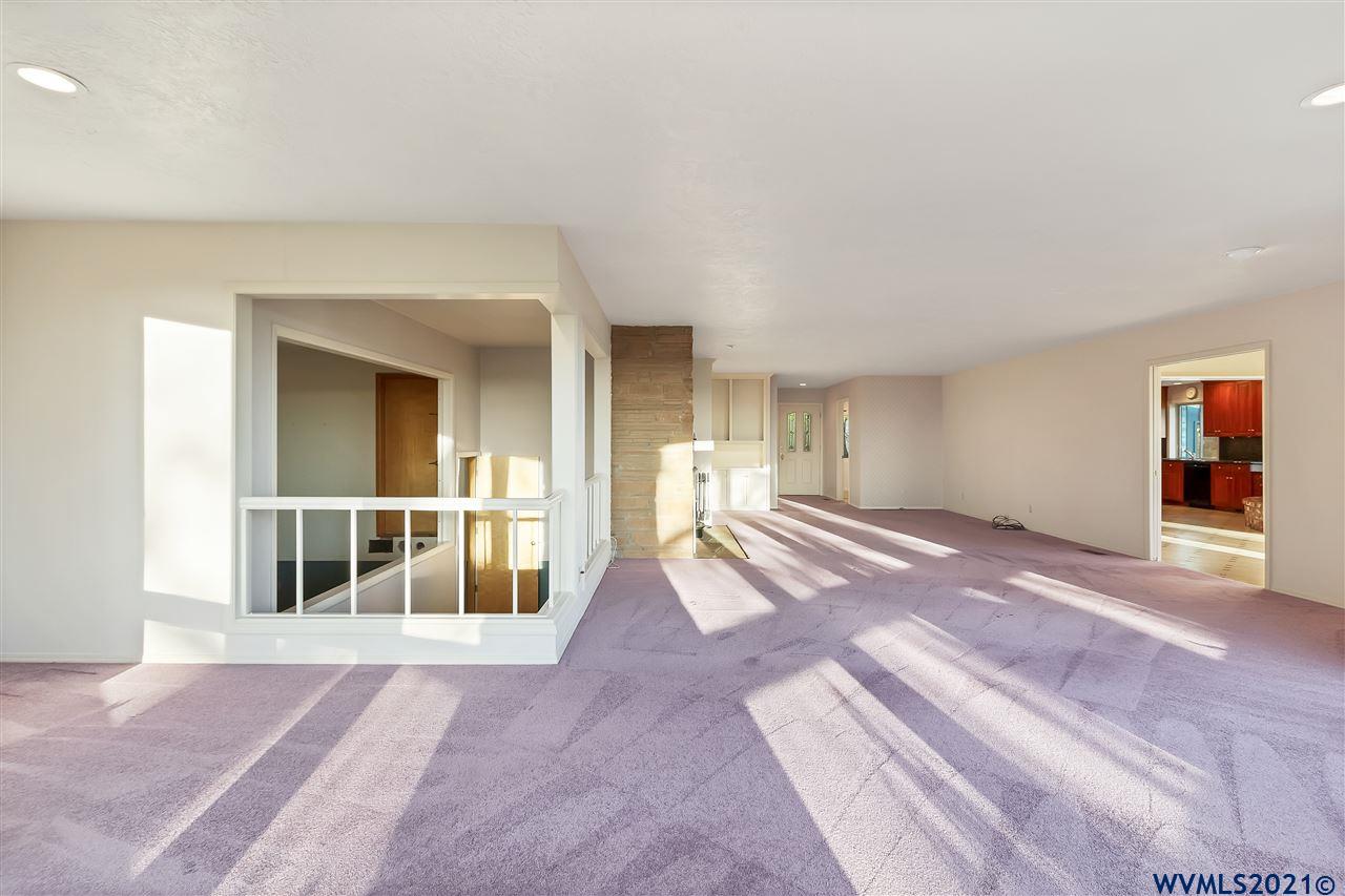 1210 North Oak Grove Road Salem, OR 97304 - Photo 23 of 42 Gallery Image 23
