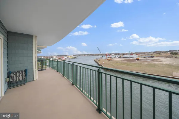 $249,000 | 1 Dock Street, Unit 203, Crisfield, MD 21817