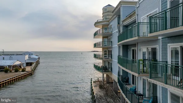 $249,000 | 1 Dock Street, Unit 203, Crisfield, MD 21817