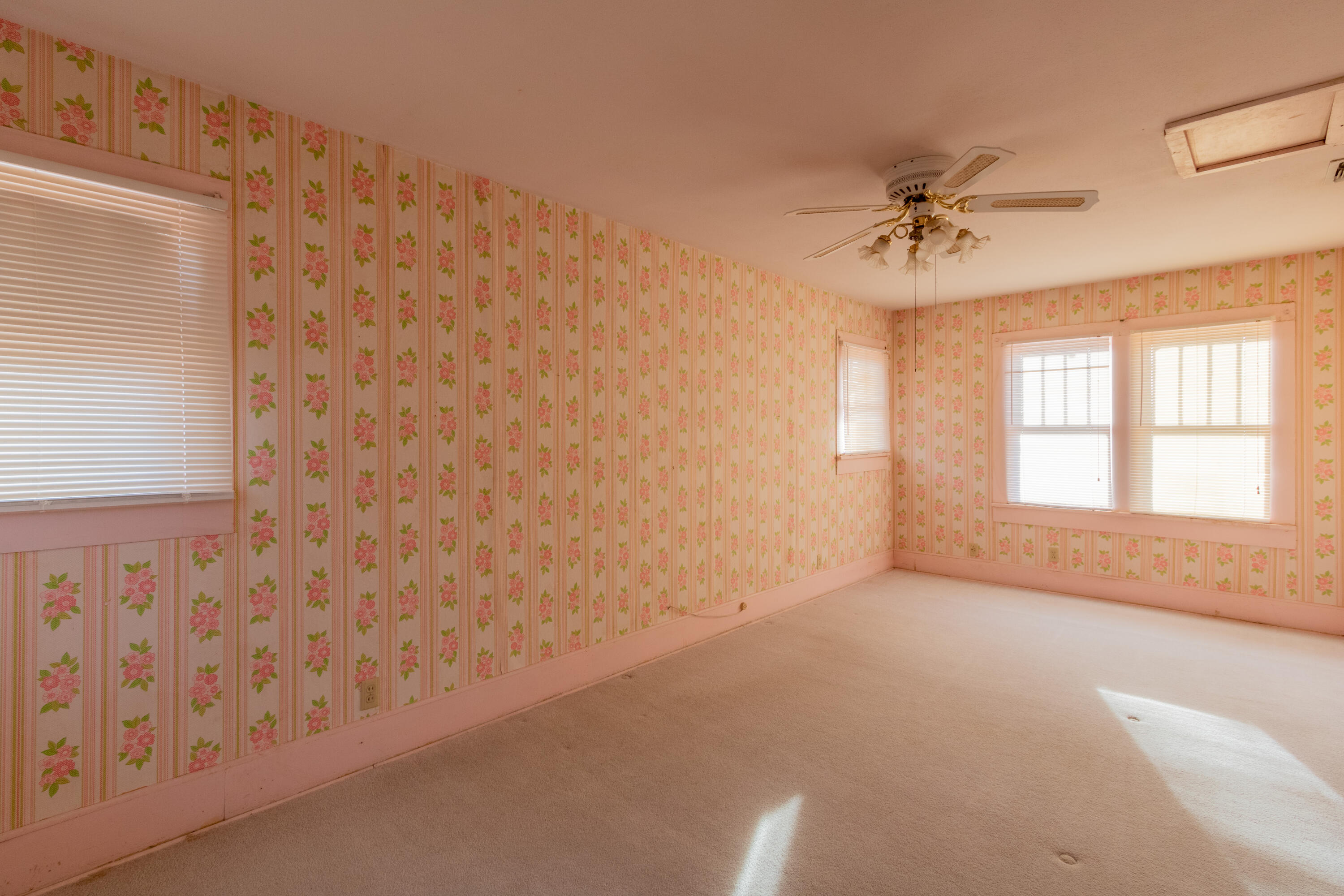 709 80th Street Lubbock, TX 79404 - Photo 12 of 57 IMG_1699-HDR