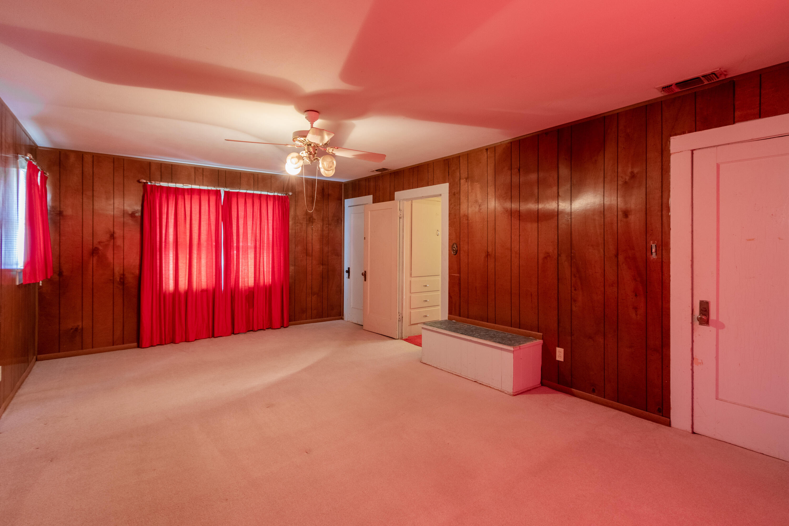 709 80th Street Lubbock, TX 79404 - Photo 18 of 57 IMG_1720-HDR