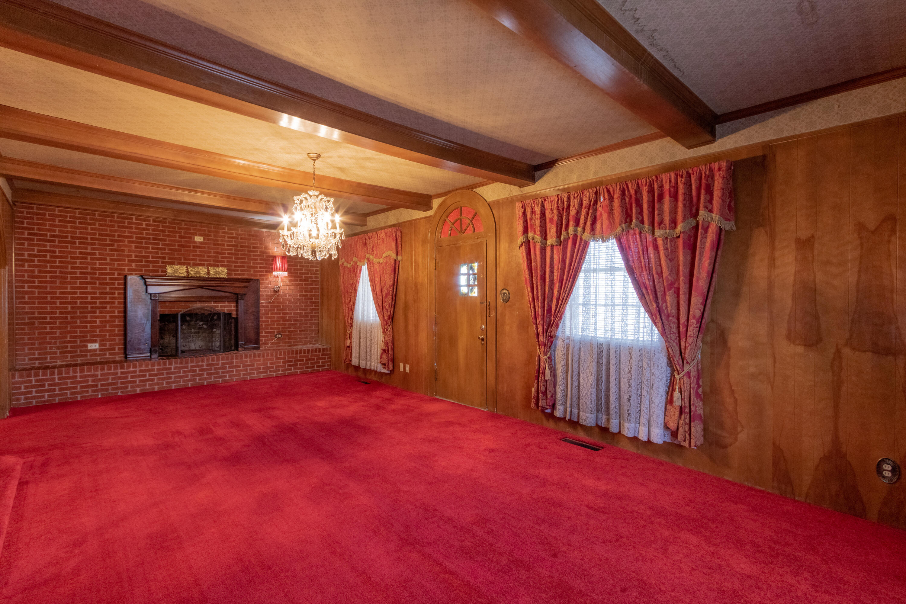 709 80th Street Lubbock, TX 79404 - Photo 6 of 57 IMG_1519-HDR