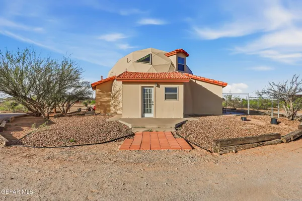 $515,000 | 1455 Desert Aire Drive, Unit 1 & 2, Chaparral, NM 88081