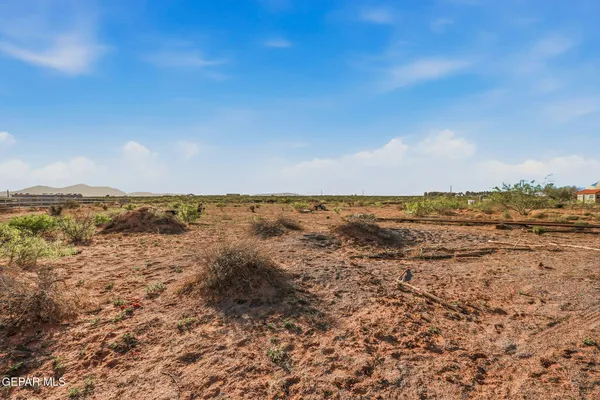 $515,000 | 1455 Desert Aire Drive, Unit 1 & 2, Chaparral, NM 88081