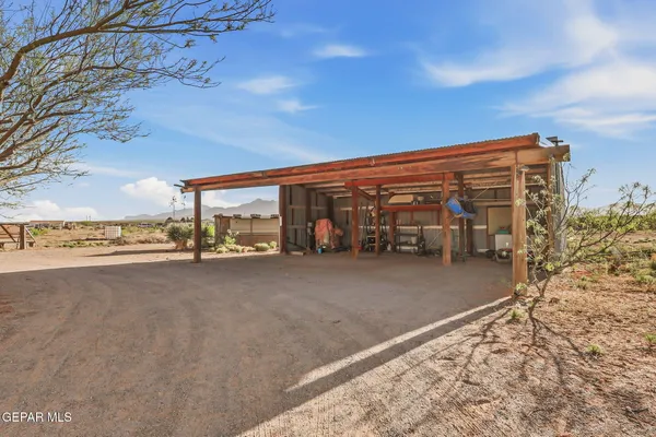 $515,000 | 1455 Desert Aire Drive, Unit 1 & 2, Chaparral, NM 88081