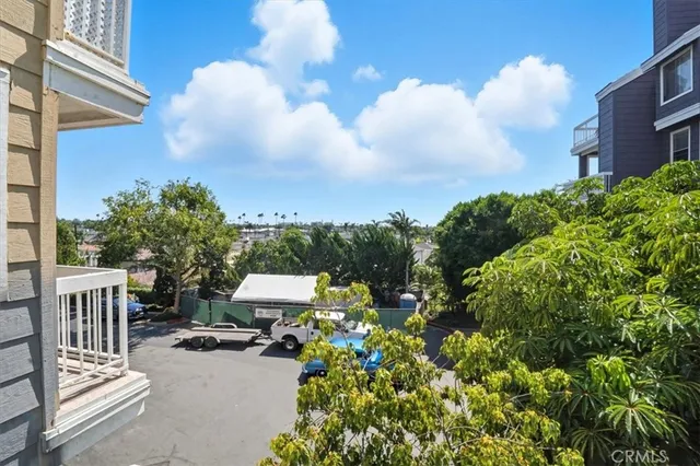 $450,000 | 20331 Bluffside Circle, Unit A222, Huntington Beach, CA 92646