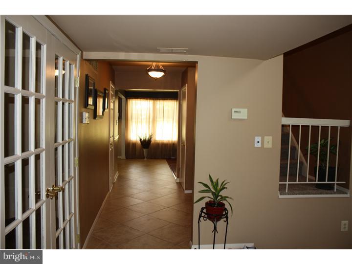 41 Concord Road Marlton, NJ 08053 - Photo 4 of 25 Foyer