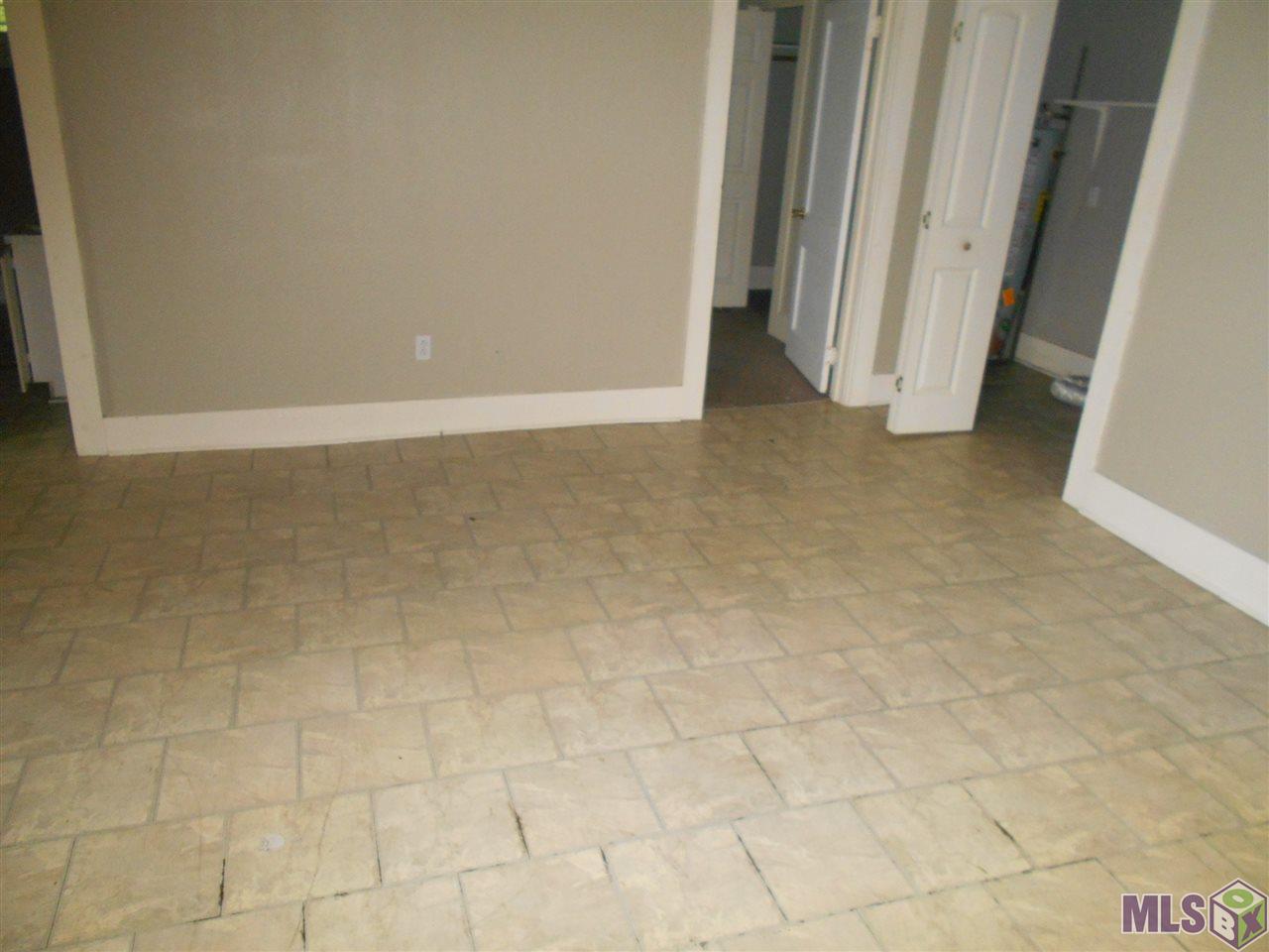 609 South 14th Street Baton Rouge, LA 70802 - Photo 8 of 11 Dining Area