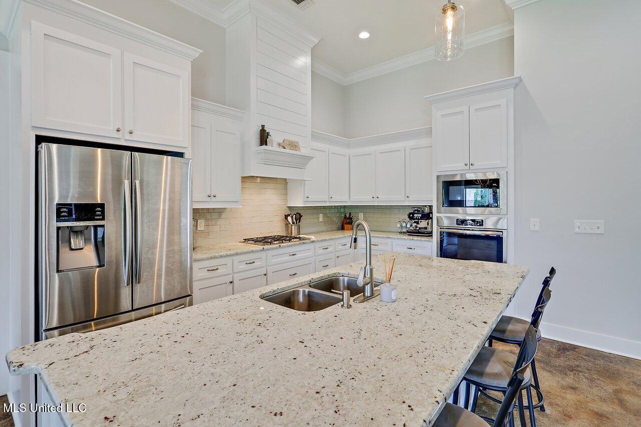 326 Cypress Creek Road Brandon, MS 39047 - Photo 12 of 31 326 Cypress Creek Rd 12
