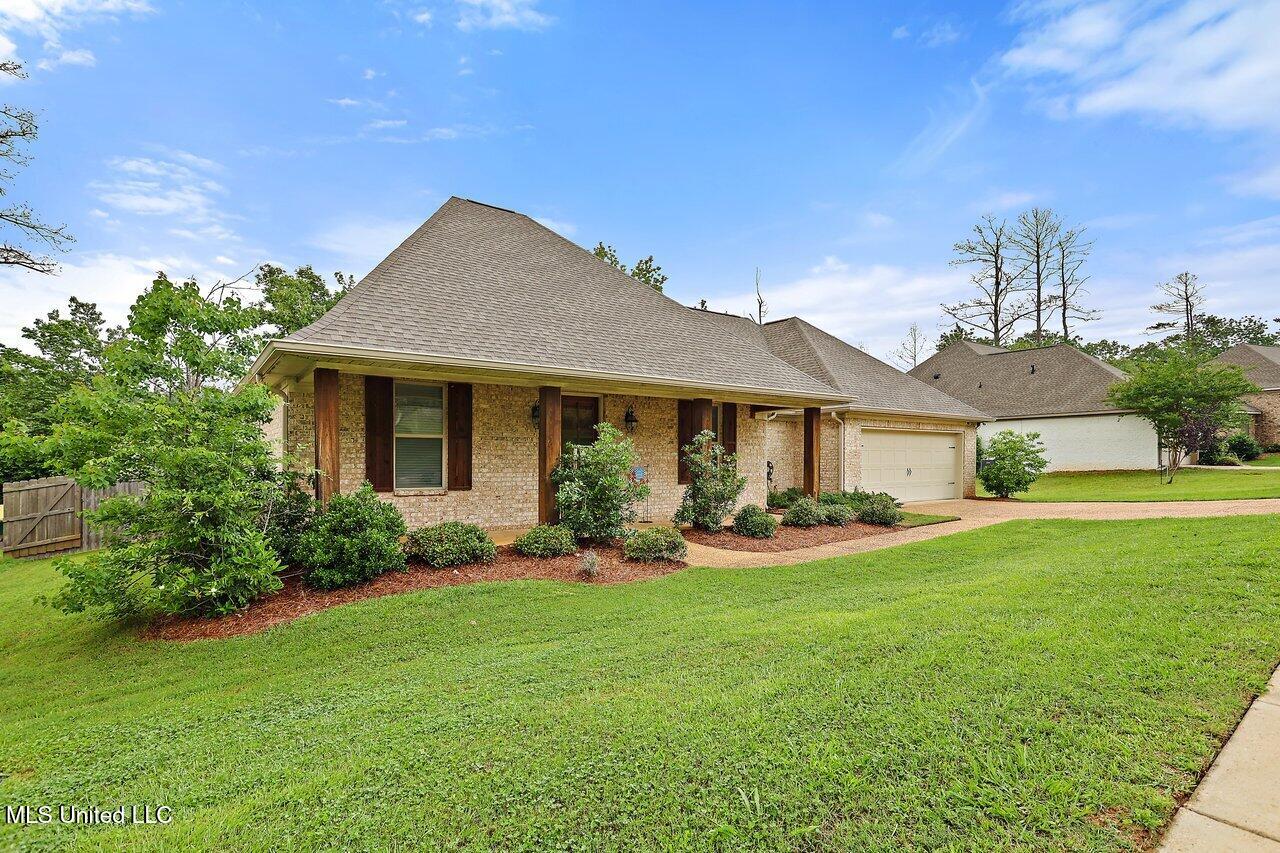 326 Cypress Creek Road Brandon, MS 39047 - Photo 2 of 31 326 Cypress Creek Rd 2