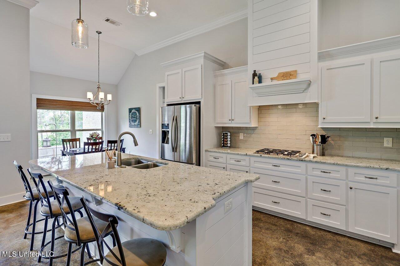 326 Cypress Creek Road Brandon, MS 39047 - Photo 10 of 31 326 Cypress Creek Rd 10