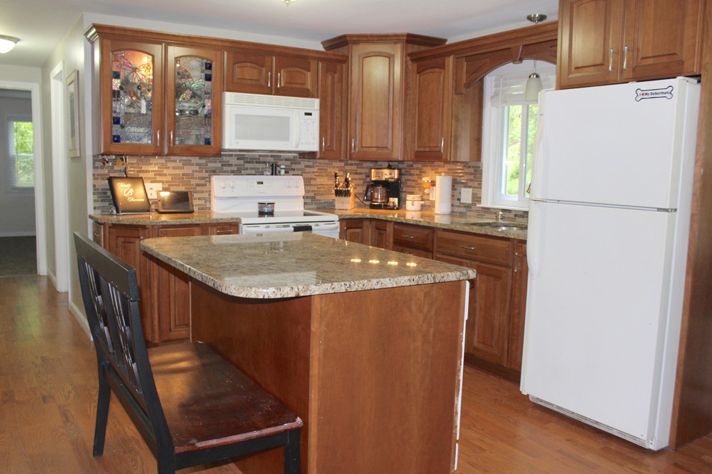 68 Old Quarry Road Westfield, MA 01085 - Photo 2 of 20 Gallery Image 2