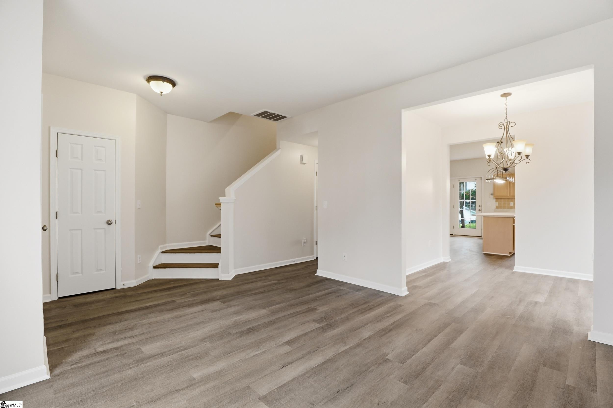 448 Canewood Place Mauldin, SC 29662 - Photo 4 of 32